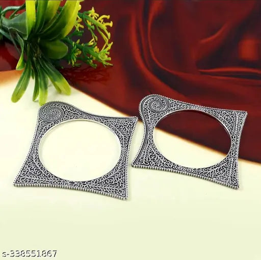 Aarohi Oxidised Kada Set